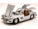 Bburago BU22023S MERCEDES 300 SL 1954 SILVER 1:24 Modellino