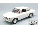 Nostalgie NT005 ALFA ROMEO GIULIA GT 1300 JUNIOR 1966 WHITE 1:24 Modellino