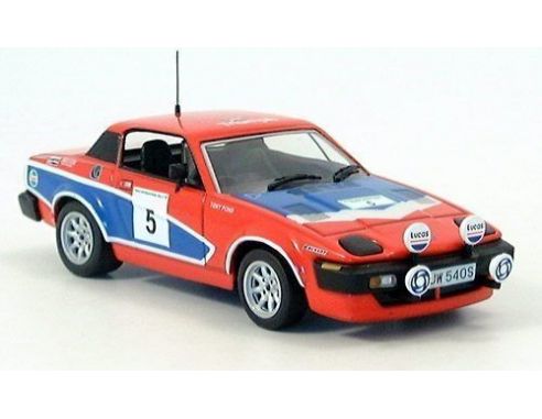 Ixo model RAC057 TRIUMPH TR 7 V 8 N.5 1978 1:43 Modellino