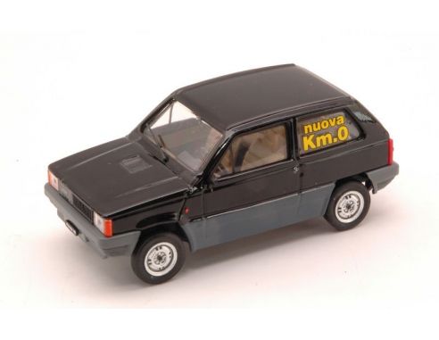 Brumm BM0387-06 KM.0 FIAT PANDA 45 1980 NERO LUXOR KM 0 1:43 Modellino