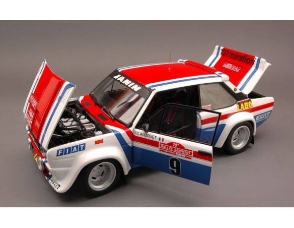 Kyosho KY8375A FIAT 131 ABARTH N.9 WINNER SAN REMO 1977 ANDRUET-DELFERRIER 1:18 Modellino