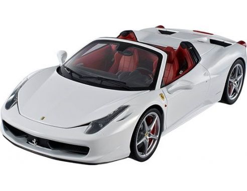 Hot Wheels HWW1178 FERRARI 458 SPIDER 2011 WHITE PEARL 1:18 Auto Stradali