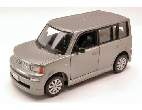 Maisto MI31992 TOYOTA SCION XB 2006 SILVER 1:24 Modellino