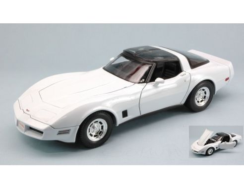 Welly WE2546 CHEVROLET CORVETTE COUPE' 1982 WHITE 1:18 Modellino