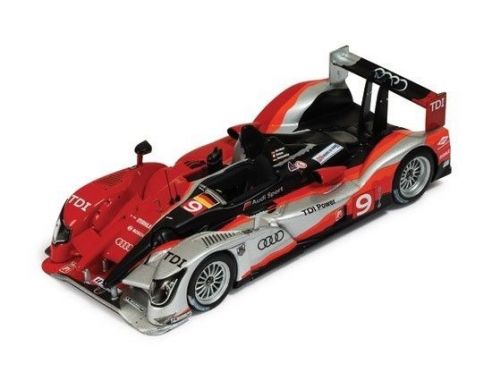 Ixo model LM2010 AUDI R15 TDI N.9 WINNER LM 2010 ROCKENFELLER-BERNHARD-DUMAS 1:43 Modellino