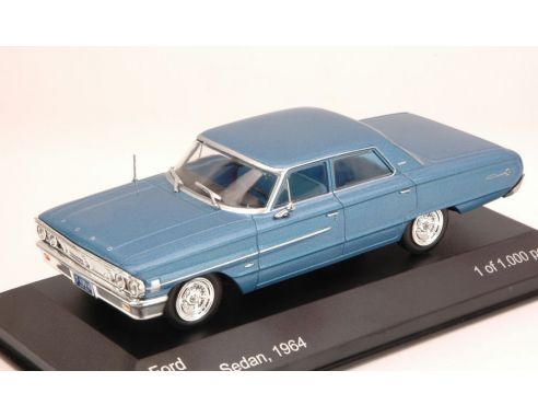 White Box WB132 FORD GALAXIE SEDAN 1964 LIGHT METALLIC BLUE 1:43 Modellino
