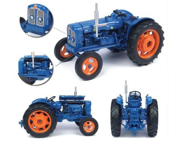 Universal Hobbies UH4881 TRATTORE FORDSON SUPER MAJOR 1:32 Modellino