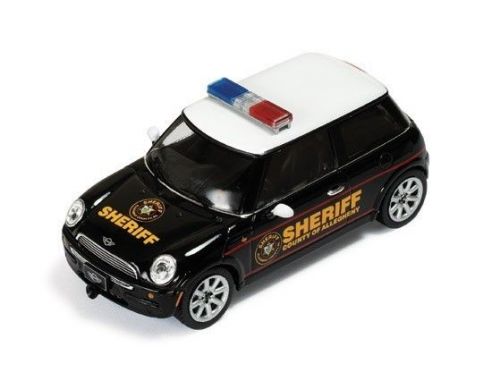 Ixo model RAC100 PEUGEOT 404 N.17 SAFARI 1968 1:43 Modellino