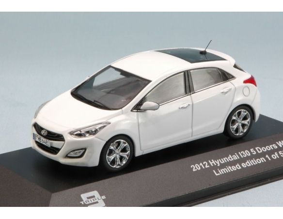 Triple 9 T9-43037 HYUNDAY i30 5 DOORS 2012 WHITE 1:43 Modellino