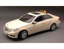 Maisto MI36191 MERCEDES E-CLASS TAXI 1:18 Modellino