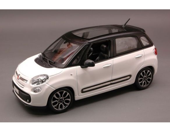 Bburago BU22126W FIAT 500L 2012 WHITE 1:24 Modellino