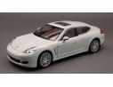 Welly WE2734 PORSCHE PANAMERA 2009 PEARL-WHITE 1:24 Modellino