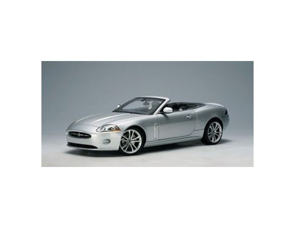 Auto Art / Gateway 73636 JAGUAR XK CABRIOLET SILVER '06 1/18 Modellino