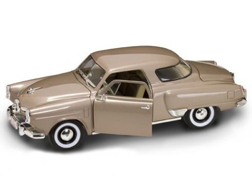 Yat Ming YM92478GT STUDEBAKER CHAMPION 1950 GOLD TERRESTRIAL 1:18 Modellino