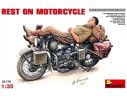 Miniart MIN35176 REST ON MOTORCYCLE KIT 1:35 Modellino