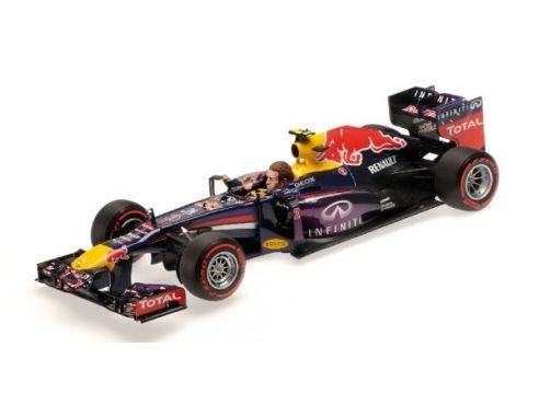Minichamps PM110130102 RED BULL M.WEBBER 2013 N.2 2nd BRAZIL GP W/FIGURE 1:18 Modellino