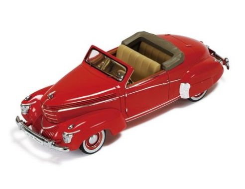 Ixo model MUS013 GRAHAM PAIGE ROADSTER 1939 RED 1:43 Auto d'Epoca