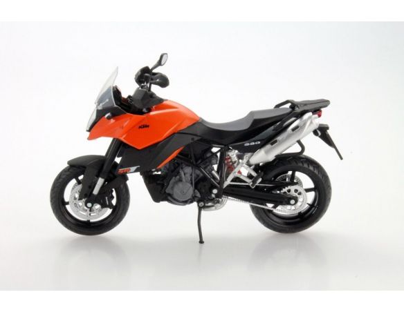 Automaxx 6000 HONDA CB1000R DARK YELLOW 1/12                     Modellino