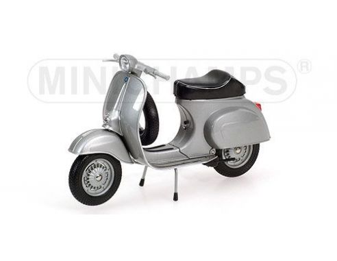 MINICHAMPS 122129600 VESPA 50 R SILVER 1972 Modellino