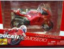 Maisto MI31553 DUCATI L. CAPIROSSI MOTO GP 2003 1:18 Modellino