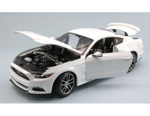 Maisto MI38133W FORD MUSTANG GT 50 YEAR (LIMITED EDIT.5 UNITS) 2015 WHITE 1:18 Modellino