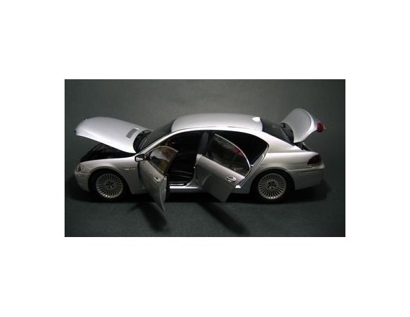 Kyosho KY08572S BMW 760LI SILVER 1:18 Die-Cast Modellino