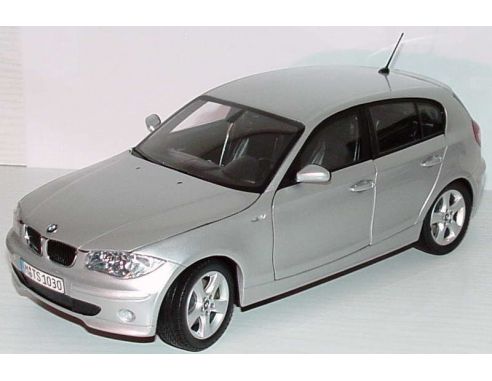 京商 1/18 BMW 120i AUTOart