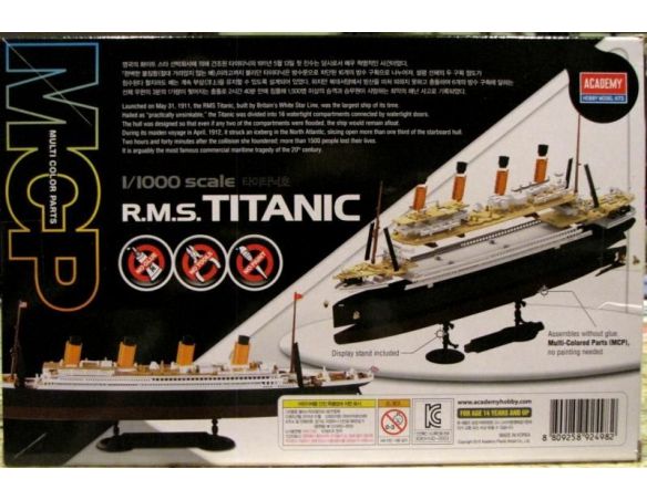 Accademy ACD14217 RSM TITANIC KIT 1:1000 Modellino