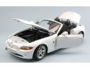 Bburago BU12001W BMW Z 4 2002 WHITE 1:18 Modellino