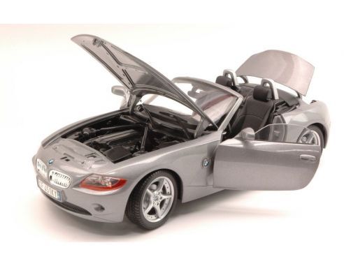 Bburago BU12001S BMW Z 4 2002 SILVER (SCATOLA SCOLORITA) 1:18 Modellino