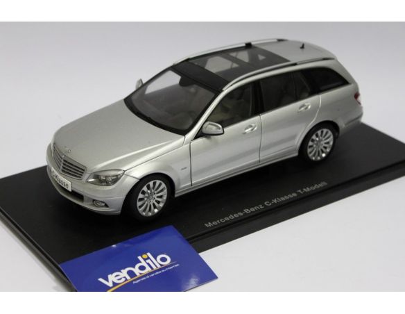 Auto Art AA76266 Mercedes-Benz C-Klasse T Modell 1:18 Modellino No confezione