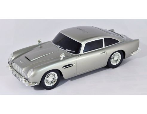 Skyfall James Bond  Aston Martin 50° Anniversario 1:18  33cm Modellino