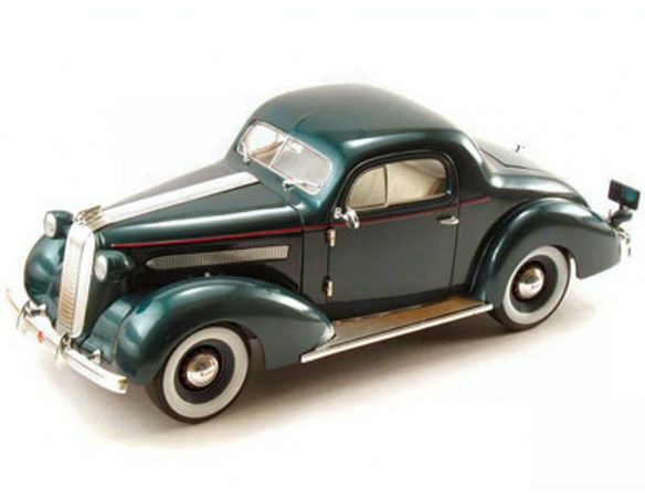 Signature SIGN18106GR PONTIAC DELUXE 6 1936 GREEN 1:18 Modellino