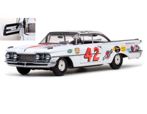 SunStar SS5245 OLDSMOBILE 88 N.42 WINNER NASCAR DAYTONA 500 1959