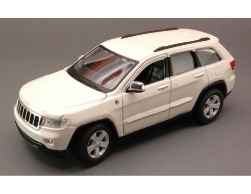 Maisto MI31205W JEEP GRAND CHEROKEE LAREDO 2011 WHITE 1:24 Modellino