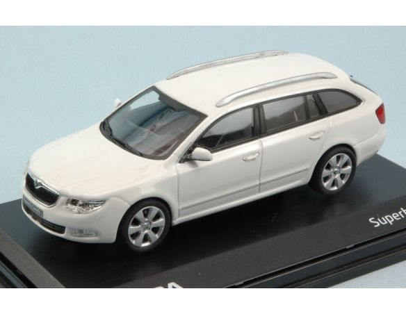Abrex AB015E SKODA SUPERB II COMBI 2009 WHITE CANDY 1:43 Modellino