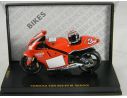 Ixo model RAB017 YAMAHA YZR500 MARLBORO 2001 1/24 Modellino
