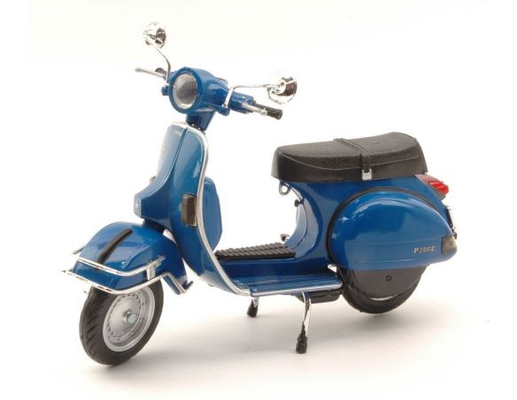 New Ray NY42123LB VESPA P 200 E 1978 LIGHT BLUE 1:12 Modellino