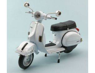 New Ray NY42123W VESPA P 200 E 1978 WHITE 1:12 Modellino