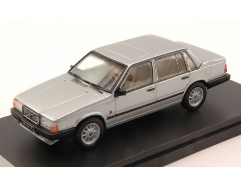 Protar PRXD438 VOLVO 740 TURBO 1985 SILVER 1:43 Modellino