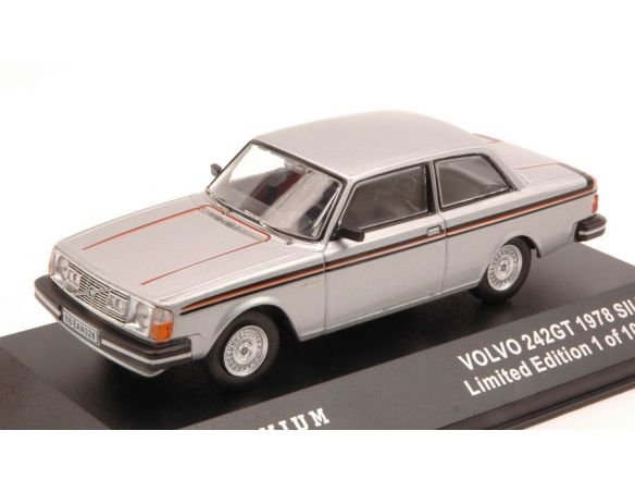 Triple 9 T9P-10012 VOLVO 242 GT 1978 SILVER 1:43 Modellino