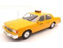 Mac Due MCG18038 CHEVROLET CAPRICE CLASSIC SEDAN NYC TAXI YELLOW 1:18 Modellino