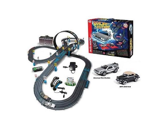 Auto World SRS297 BACK TO THE FUTURE PISTA SLOT CON 2 AUTO 1:64 (Mt. 4,30) Modellino