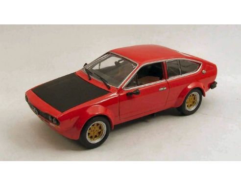 M4 M47203 A.ROMEO ALFETTA GTV 2000 RED 1:43 Modellino