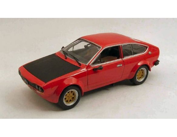 M4 M47203 A.ROMEO ALFETTA GTV 2000 RED 1:43 Modellino