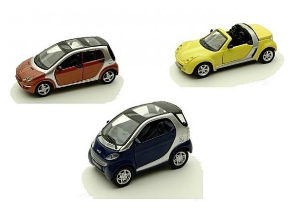 Maisto MI21103 SMART FORTWO/ROADSTER/FORFOUR 1:32 Auto Stradali