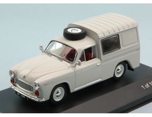 White Box WB212 SYRENA 105 BOSTO (FSO POLSKI) 1972 WHITE 1:43 Modellino