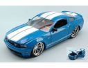 Jada JADA96868 FORD MUSTANG GT 2010 BLUE W/WHITE STRIPES 1:24 Modellino