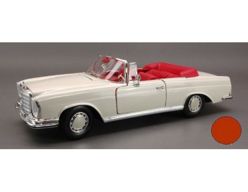 Maisto MI31811 MERCEDES 280 S 1968 1:18 Auto Stradali
