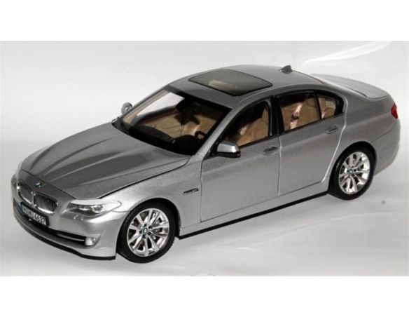 Welly By Replicars 11001 BMW 5 F10 GTA SERIE 1/18 Modellino